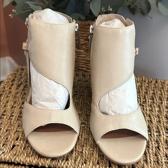 NWT Max Bernson sidecar bone leather zipper peep toe buckles 6M 3” heel sandals - Picture 2 of 15